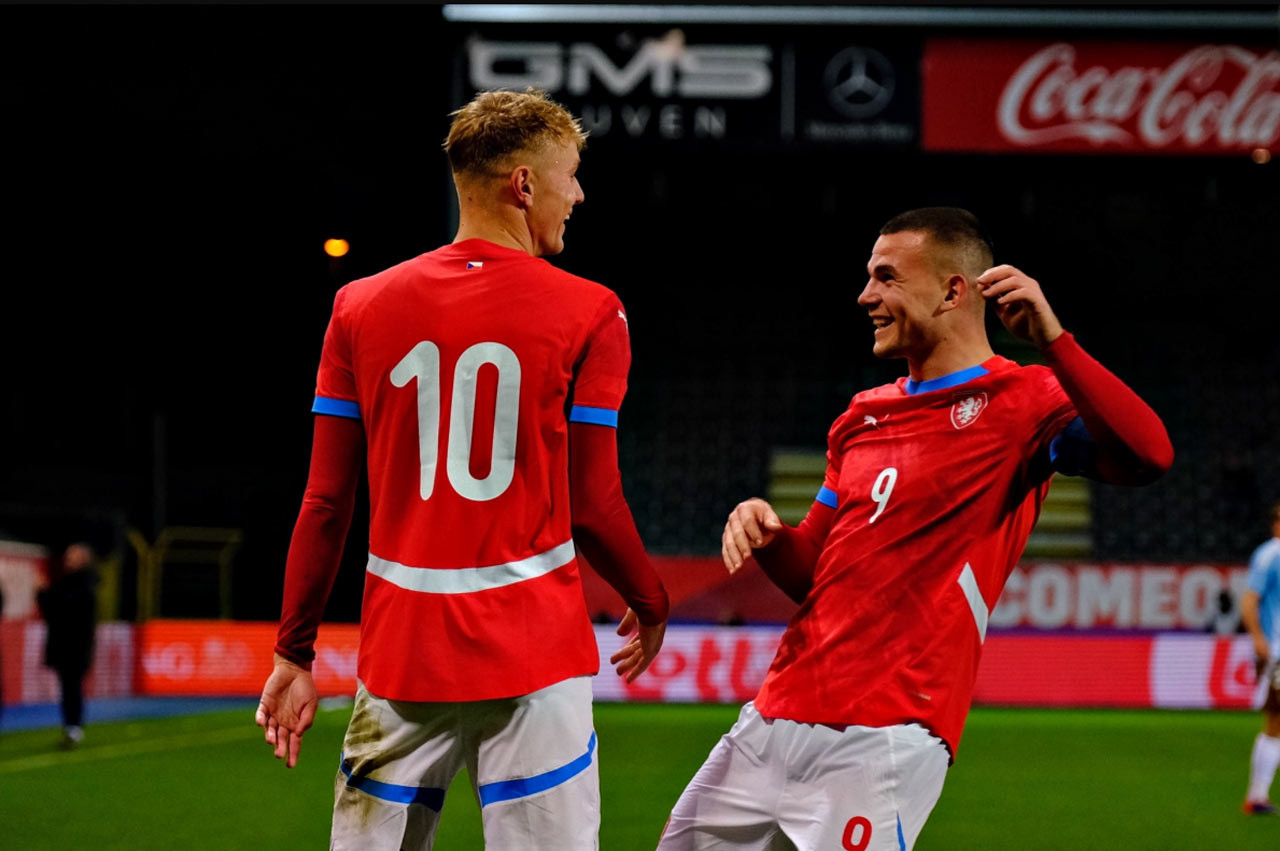 VIDEO: Česko blízko k postupu na ME U21 na Slovensku. O triumfe nad Belgickom rozhodol bizarný gól