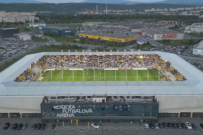 Futbalový sviatok v Košiciach. Nový štadión príde otvoriť európsky gigant