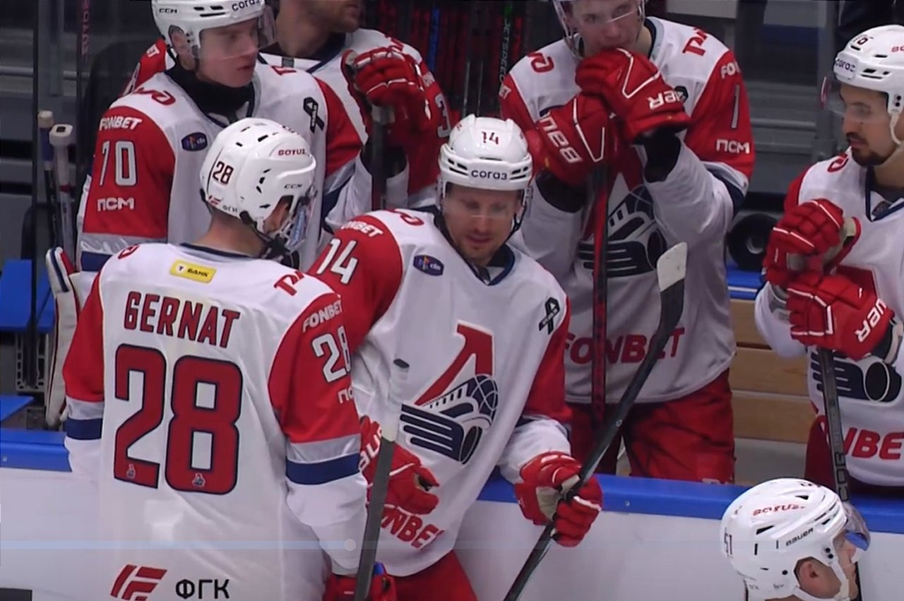 VIDEO: Richard Pánik sa v KHL prebral. Po triumfe Lokomotivu bol zvolený za prvú hviezdu