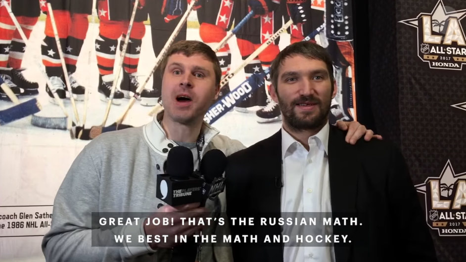 Vtipálek Bryzgalov zabával počas All Star víkendu: S dvoma mikrofónmi robil rozhovor s Ovečkinom a spol. Nakoniec im dával matematickú úlohu! (VIDEO)