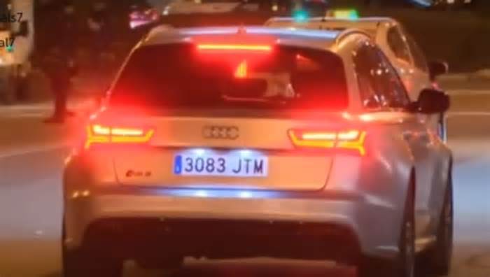 Cristiano Ronaldo je v Madride boh: Po včerajšom zápase prešiel autom na červenú, keď predbiehal policajtov! (VIDEO)